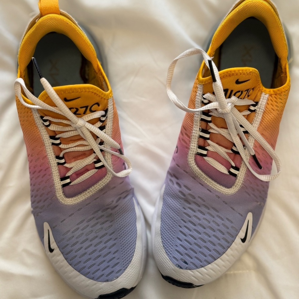 Women’s Nike Airmax 270s - Size 10